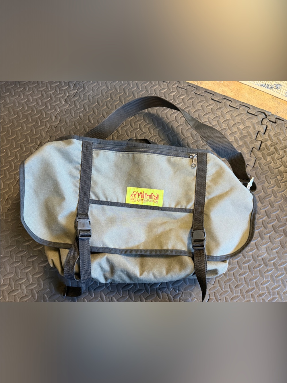 Manhattan Portage Gray & Yellow Messenger Bag for Men